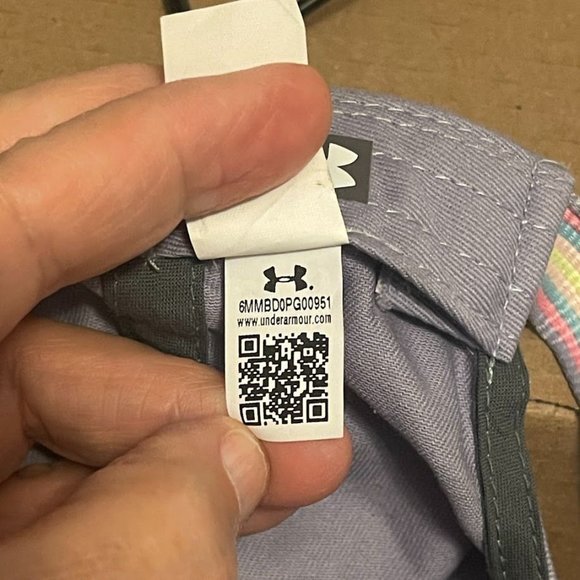 Under Armour Rainbow Embroidered Cap With Adjustable‎ Strap - Picture 13 of 16